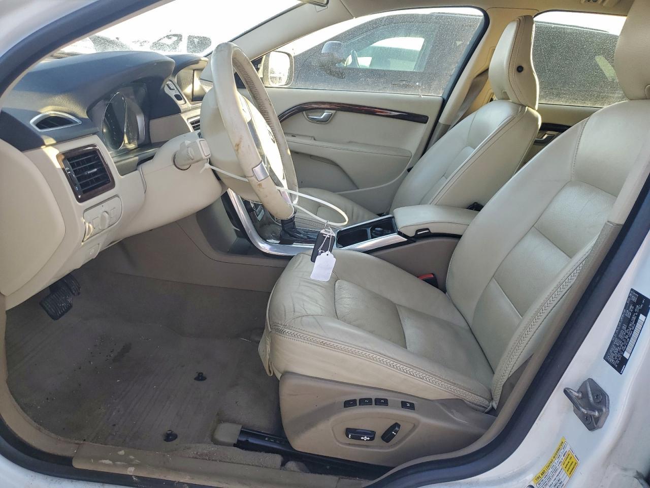 2014 VOLVO XC70
