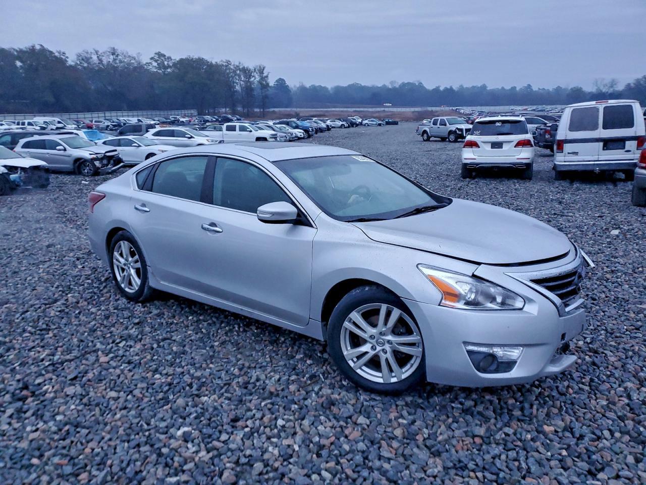 2013 NISSAN ALTIMA