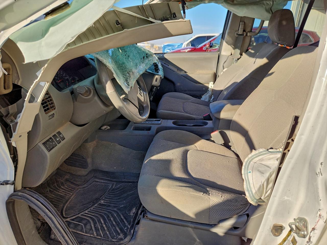 2017 NISSAN Frontier