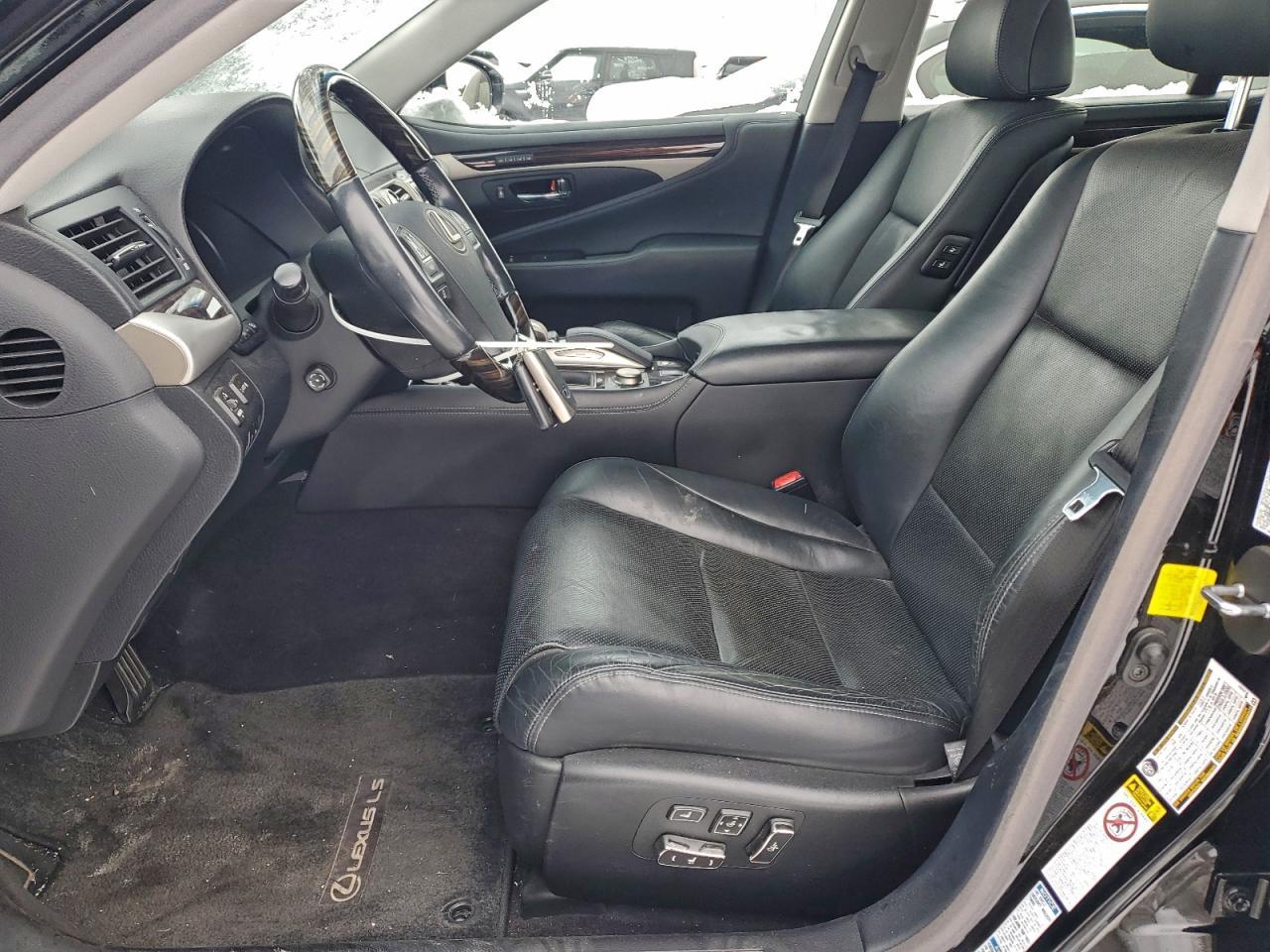 2016 LEXUS LS 460