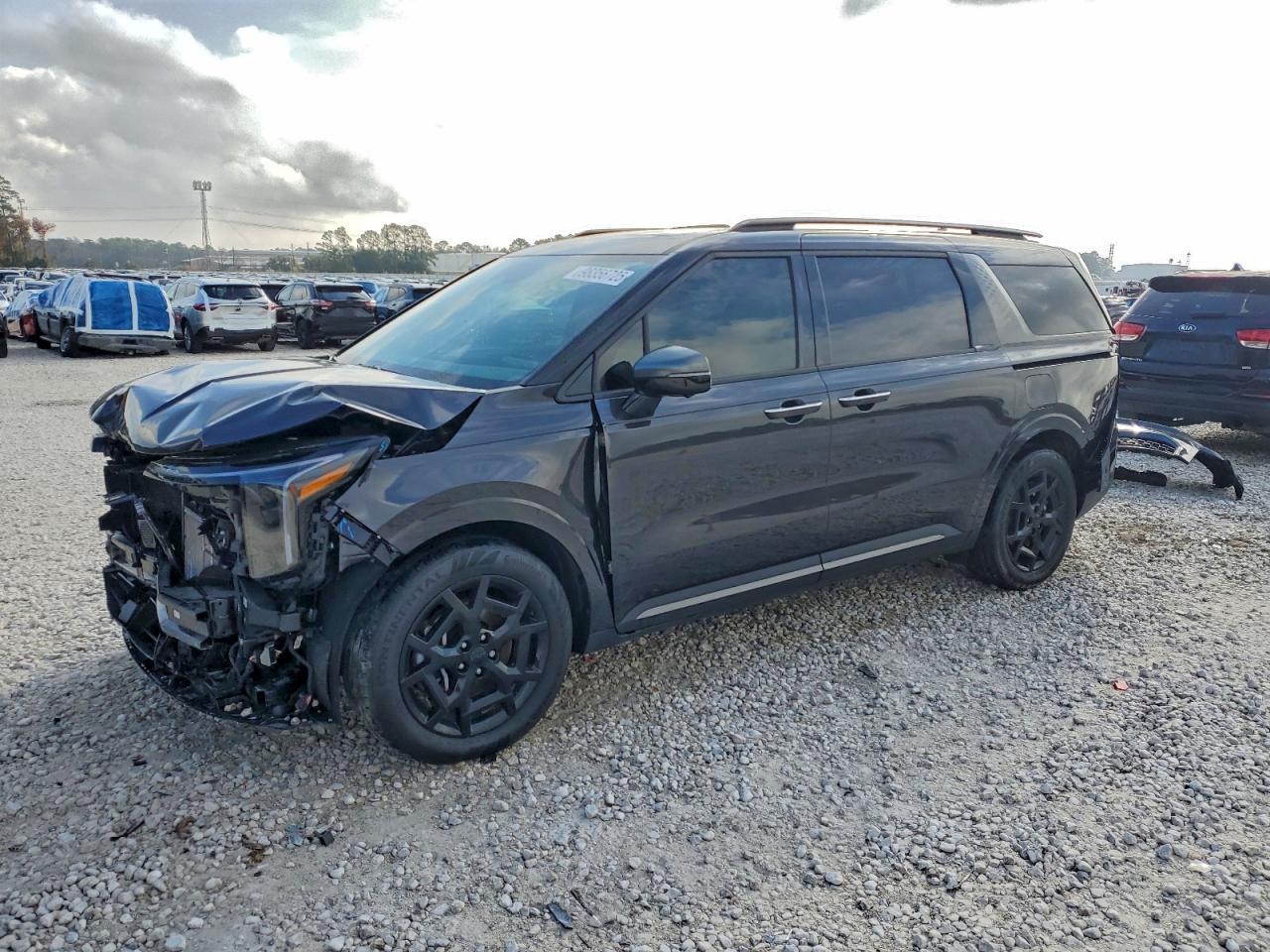 2025 KIA Carnival