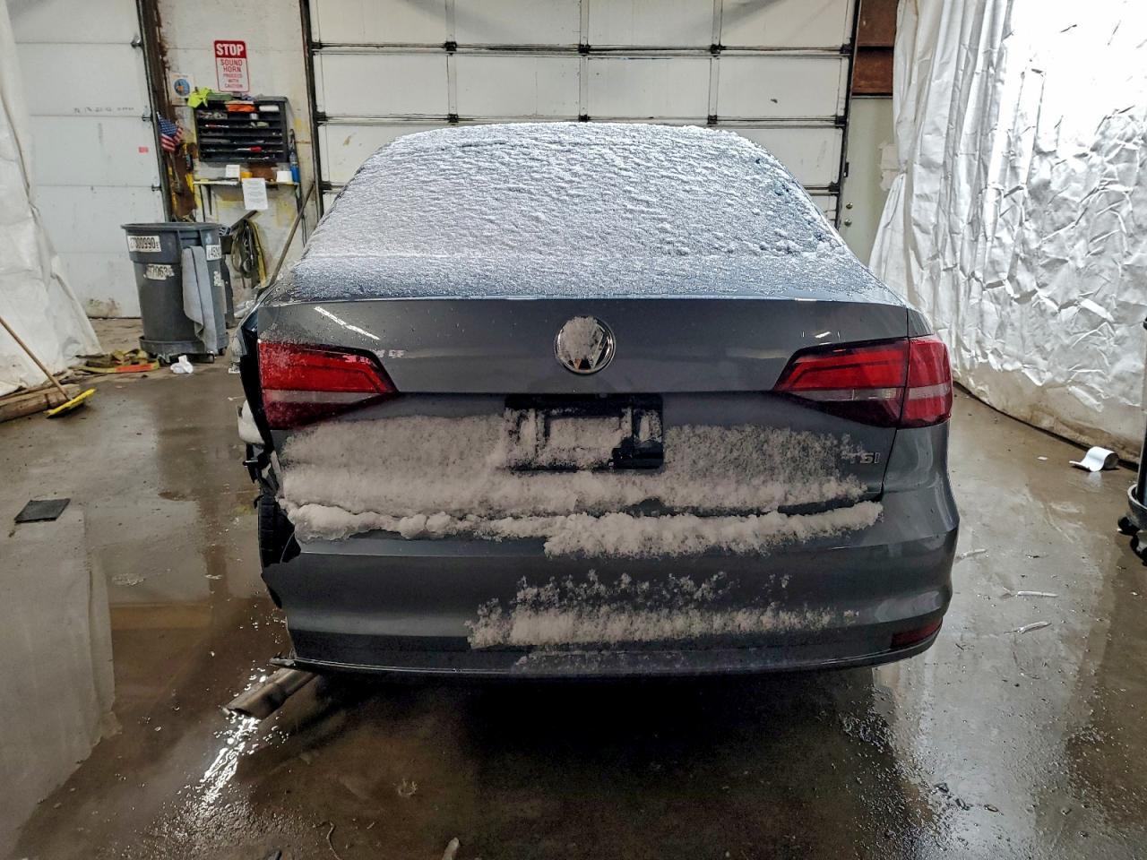 2017 VOLKSWAGEN JETTA