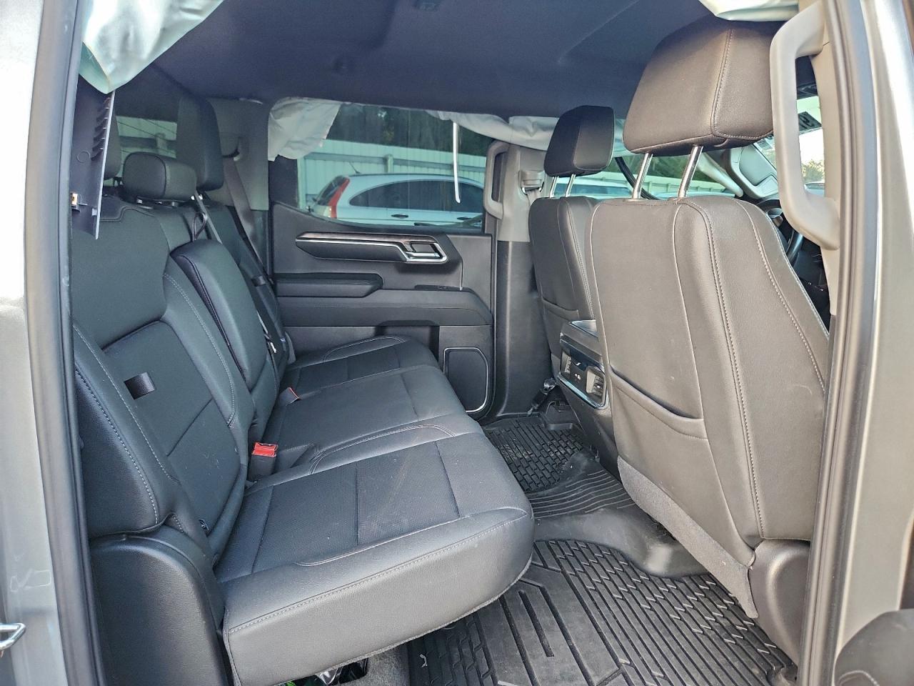 2024 CHEVROLET Silverado