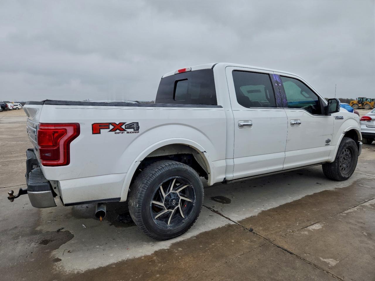 2015 FORD F-150