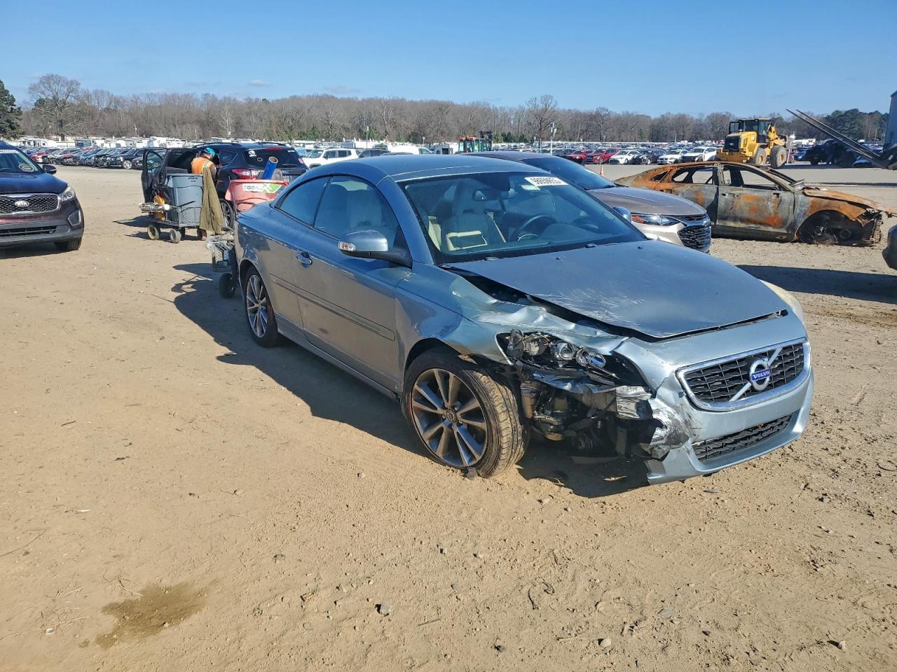 2011 VOLVO C70