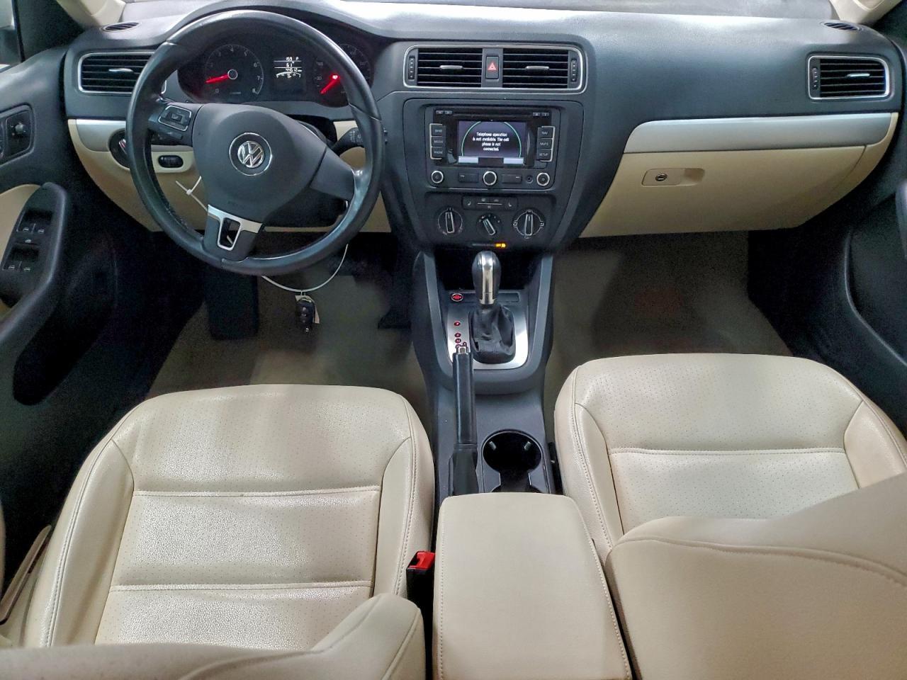 2011 VOLKSWAGEN JETTA
