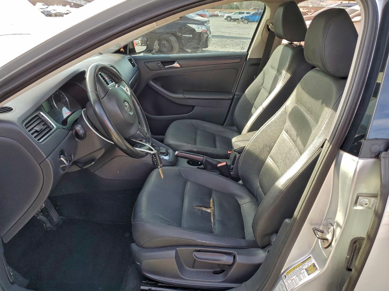 2012 VOLKSWAGEN JETTA
