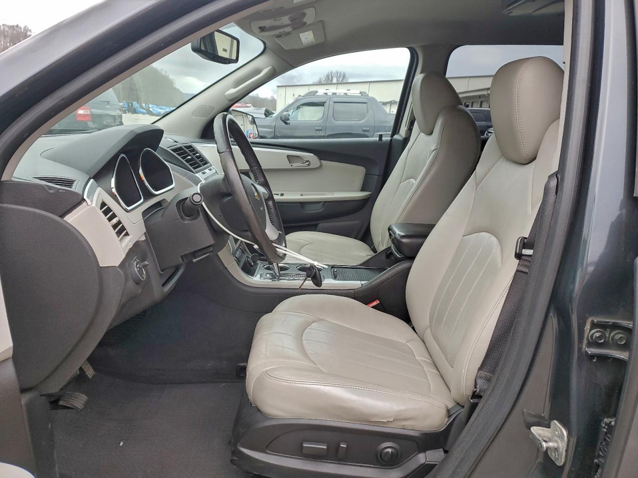 2011 CHEVROLET TRAVERSE