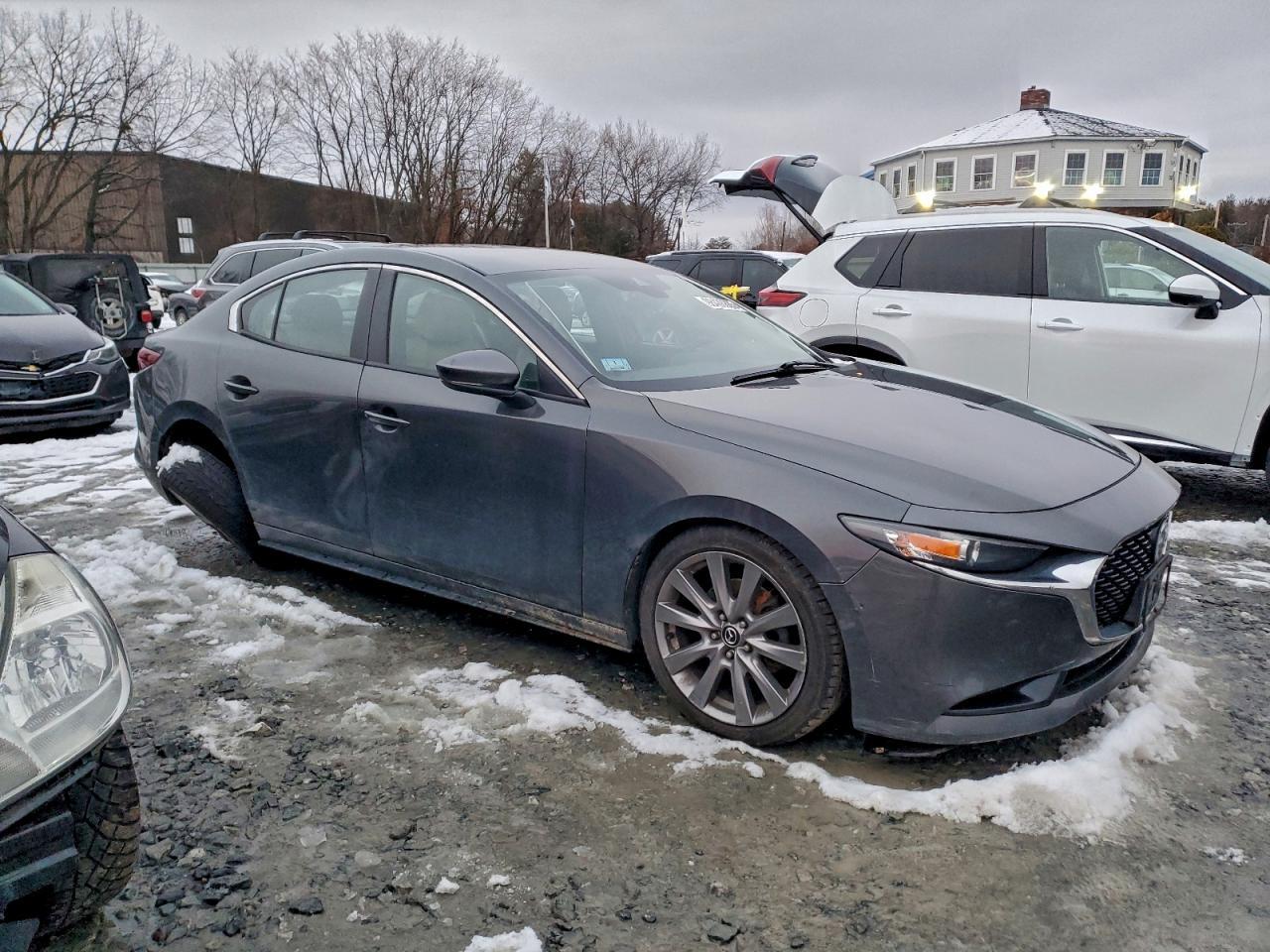 2019 MAZDA 3