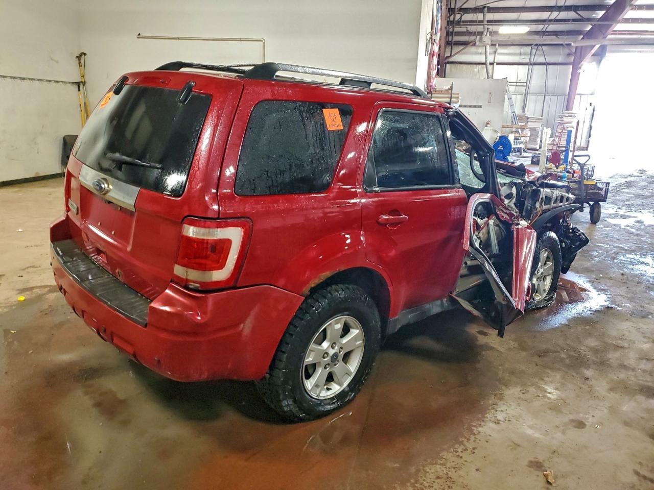 2010 FORD ESCAPE