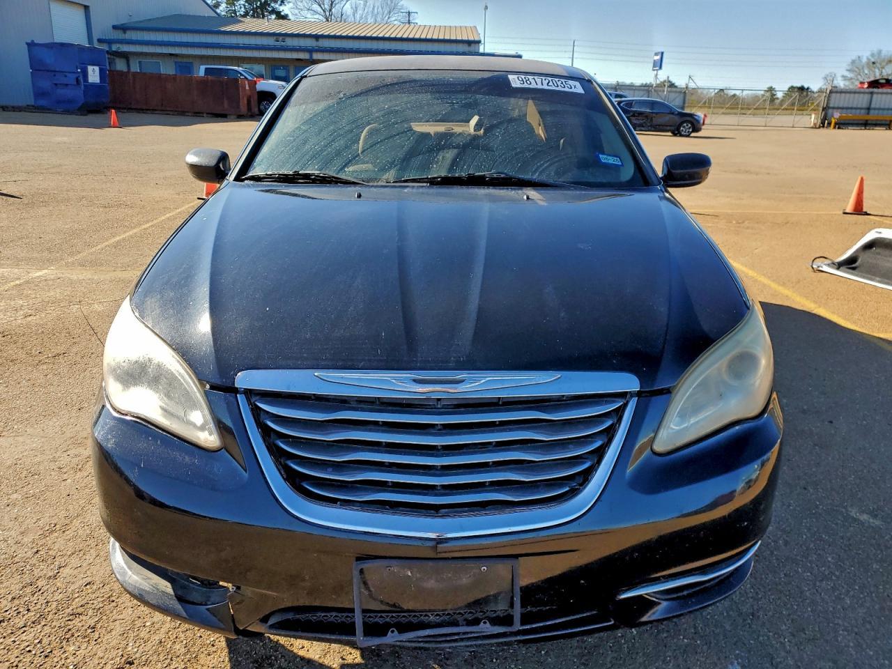 2012 CHRYSLER 200