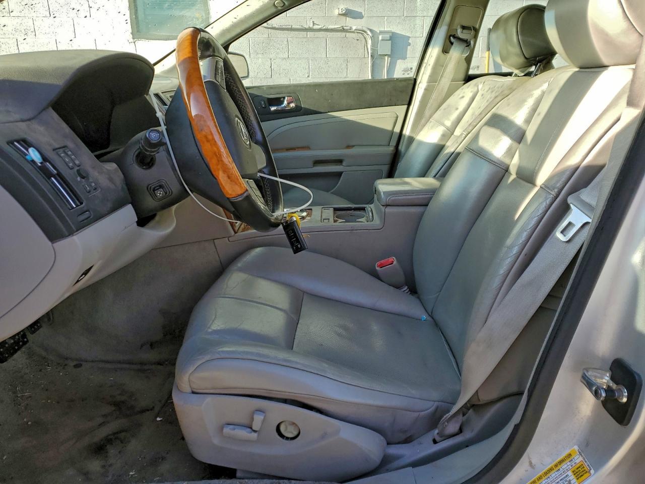 2009 CADILLAC STS