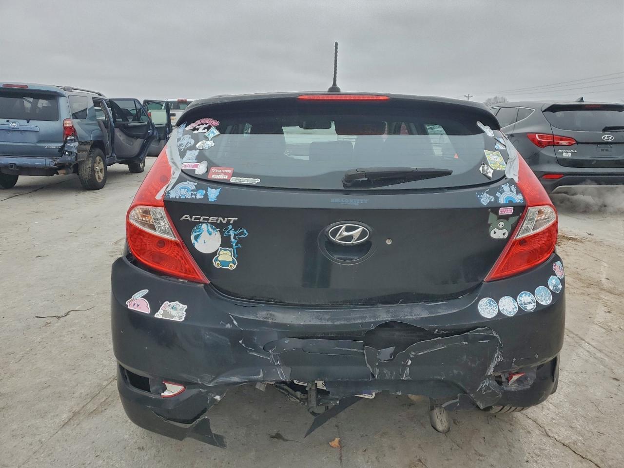 2012 HYUNDAI ACCENT