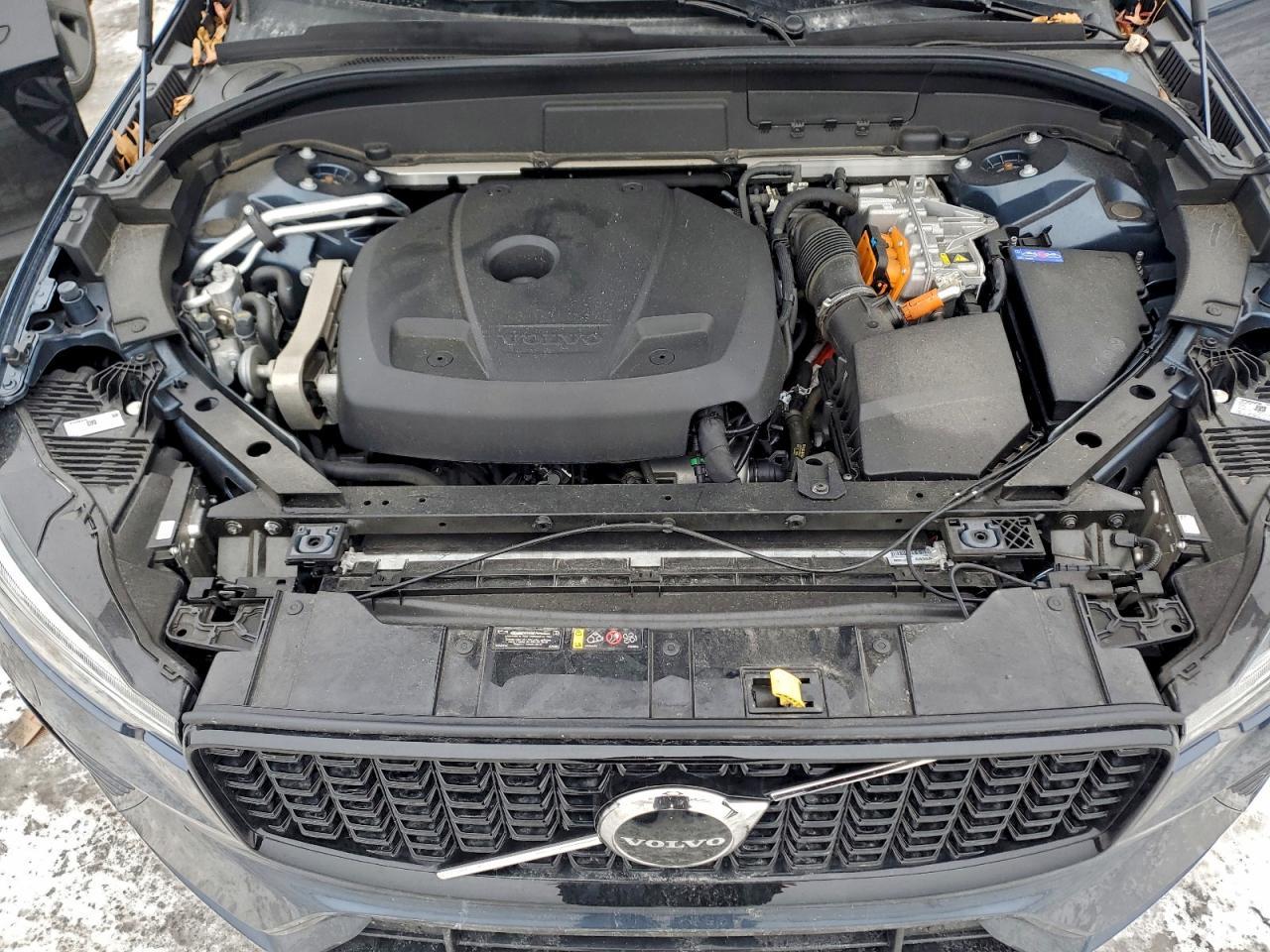 2024 VOLVO XC60