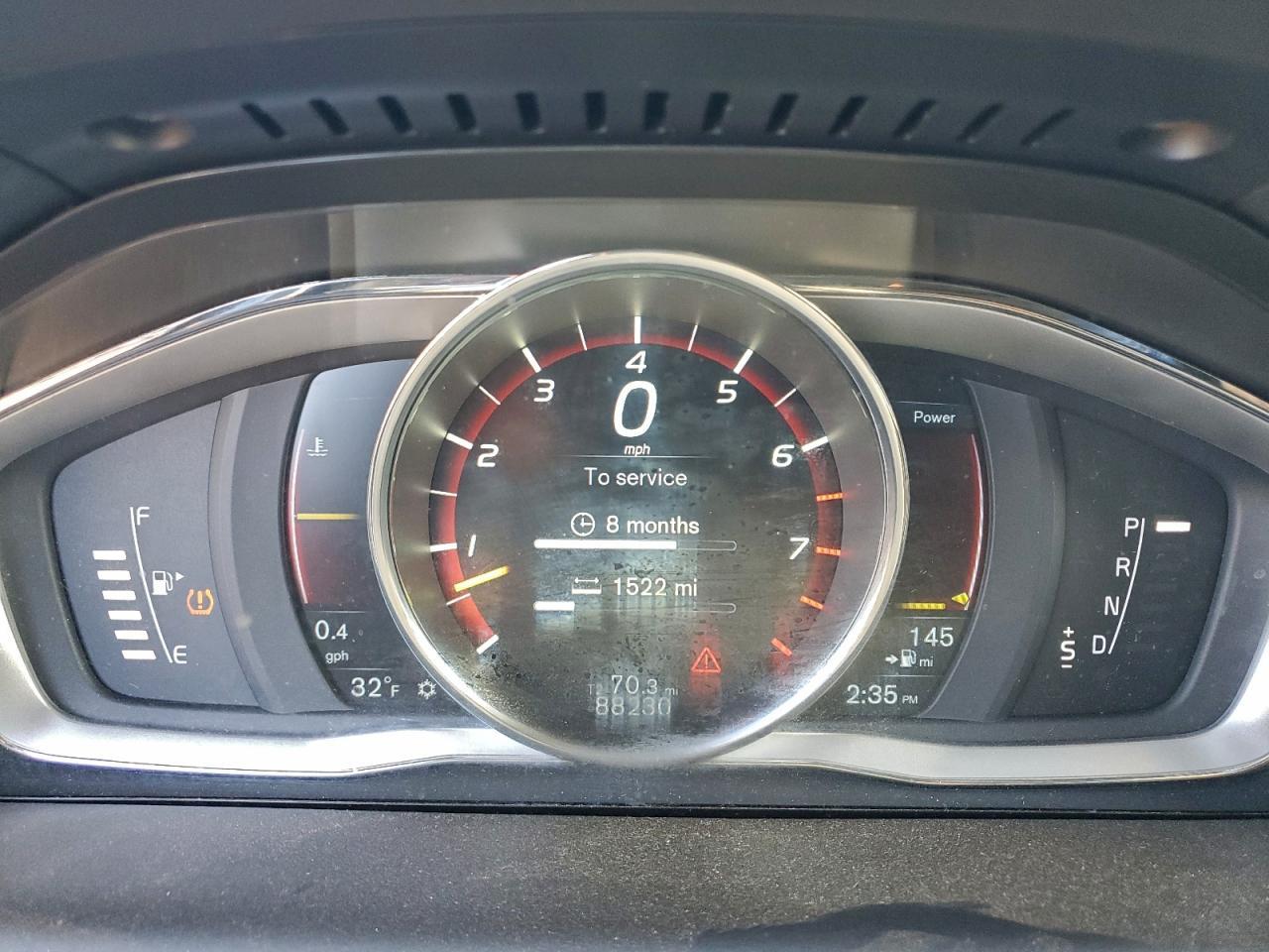 2015 VOLVO XC60