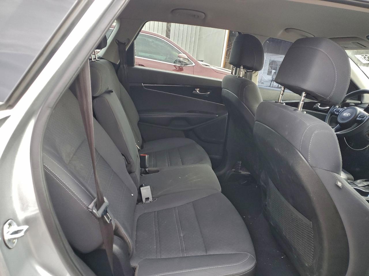 2017 KIA SORENTO