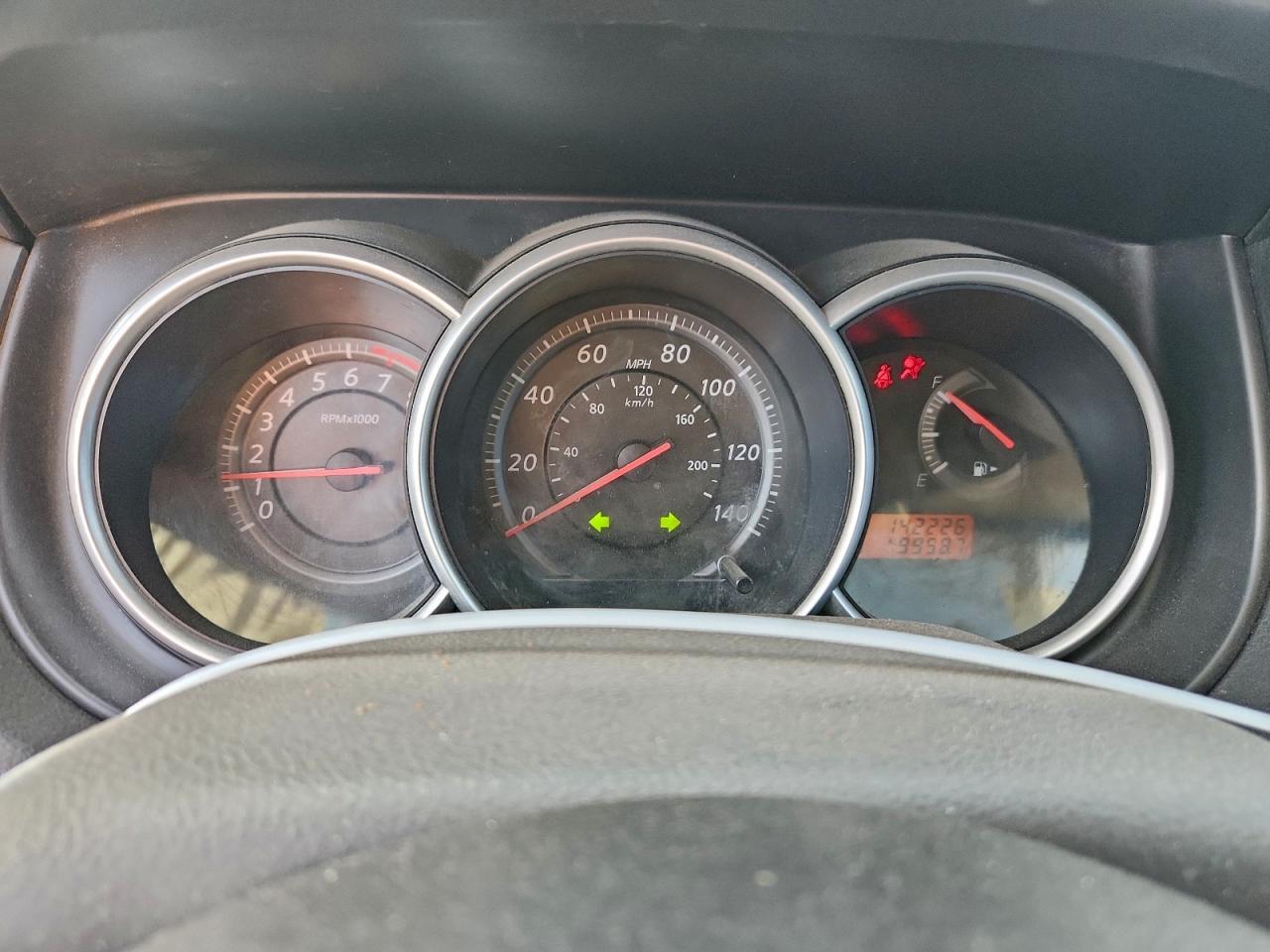 2011 NISSAN VERSA