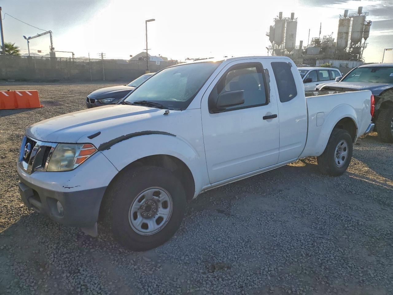 2012 NISSAN Frontier