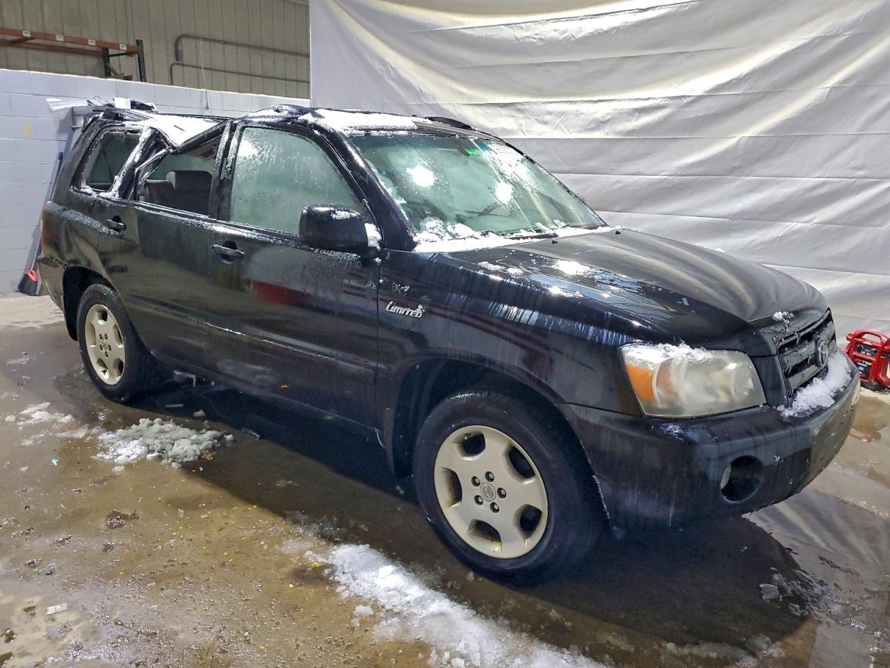 2005 TOYOTA HIGHLANDER