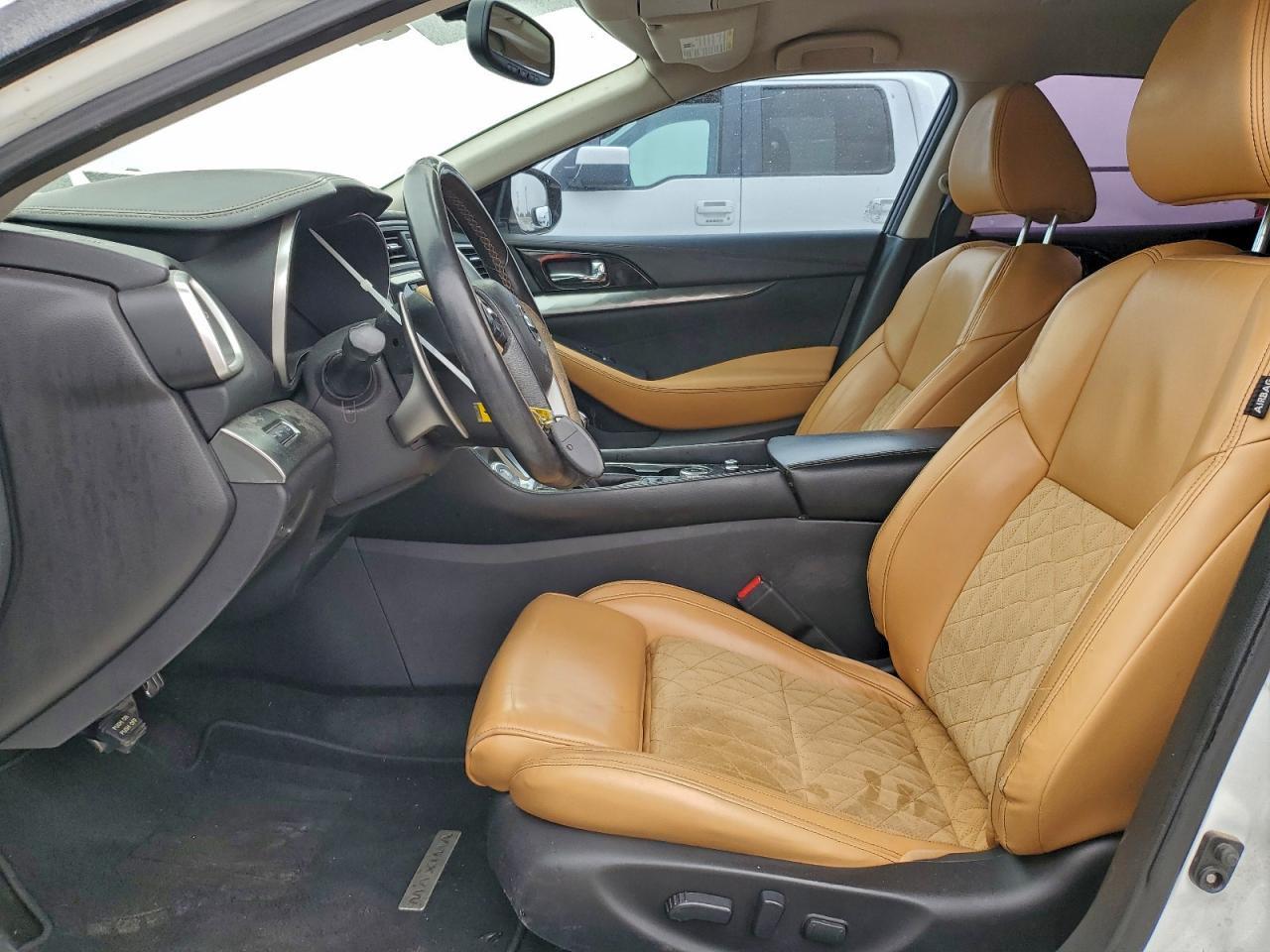 2016 NISSAN Maxima