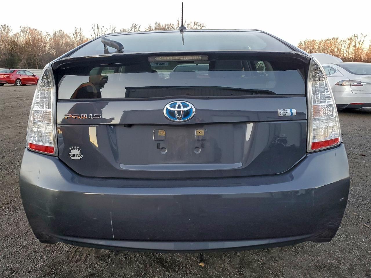 2011 TOYOTA PRIUS