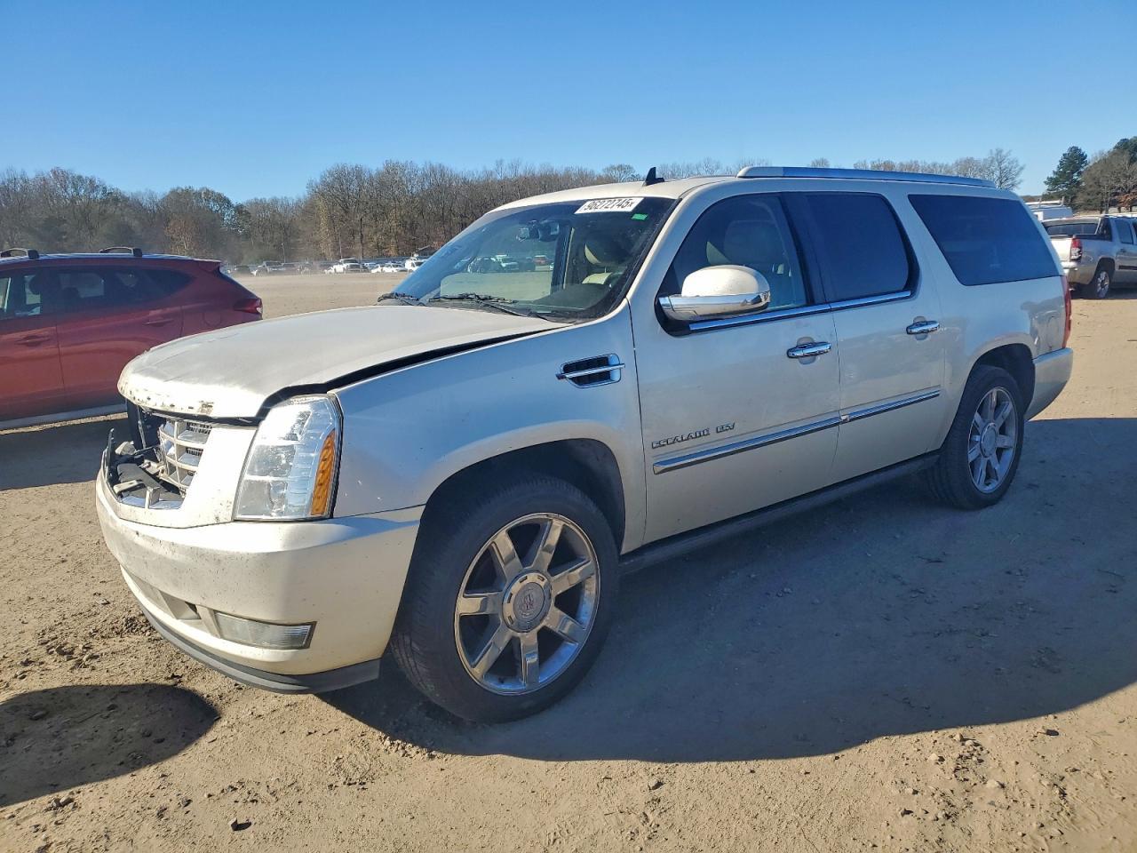 2011 CADILLAC Escalade ESV
