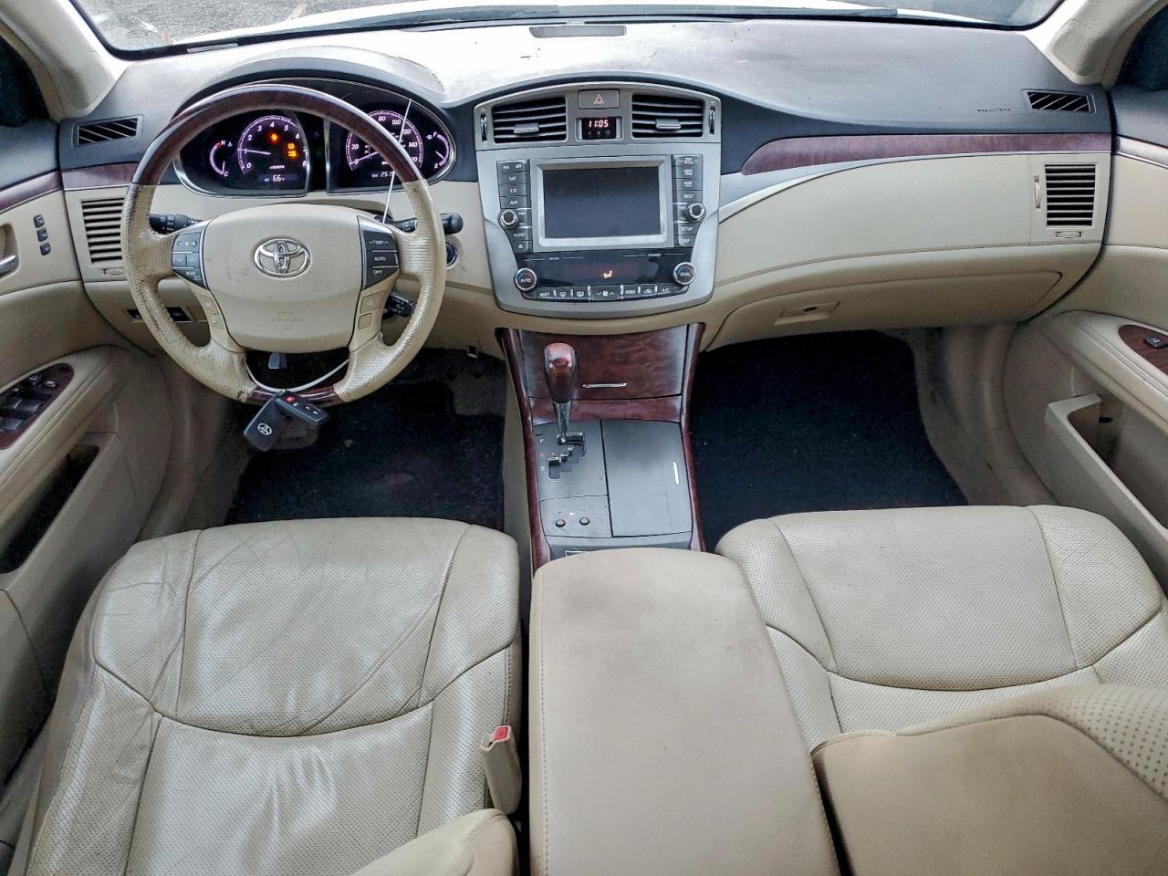 2012 TOYOTA Avalon