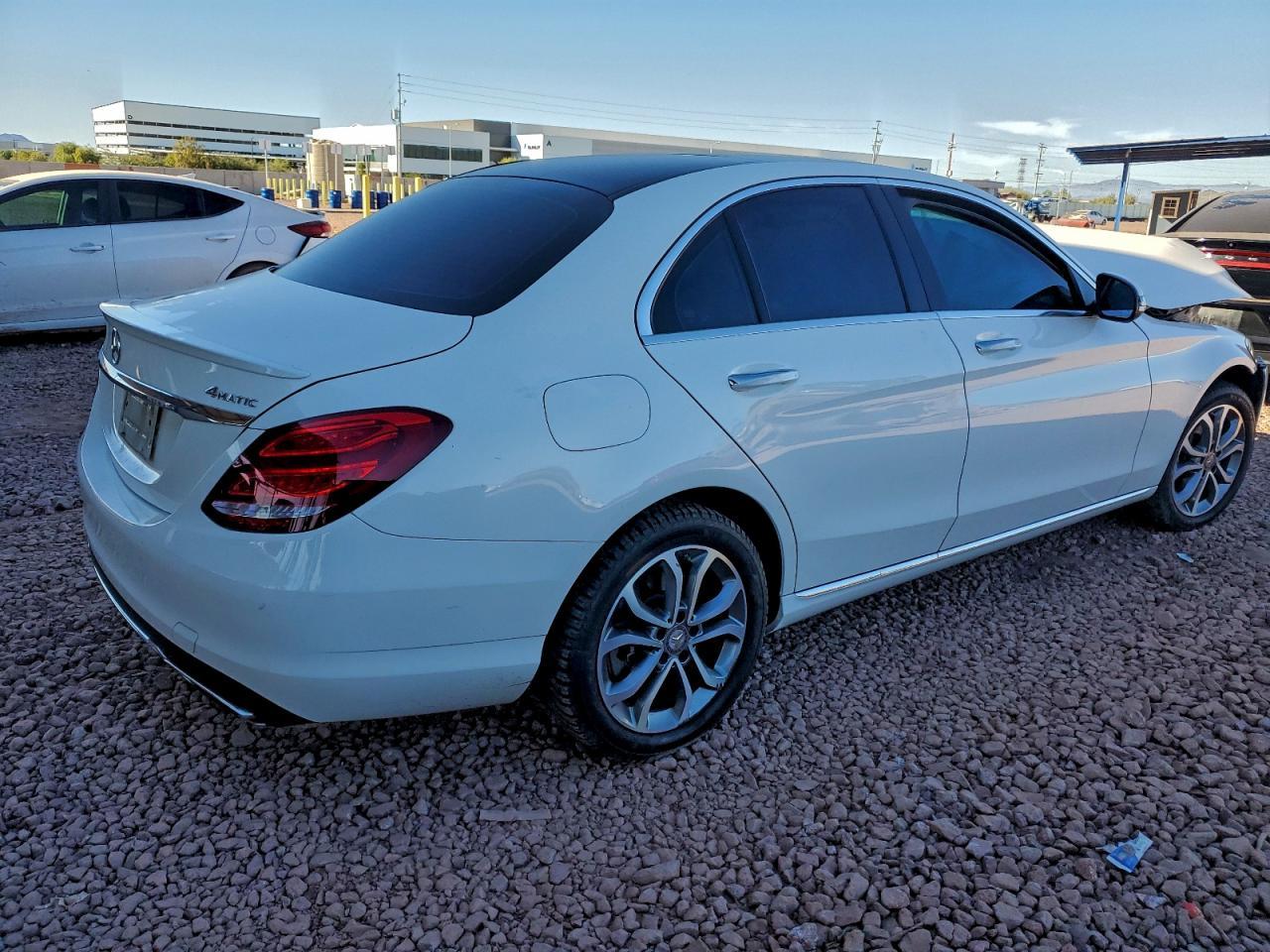 2016 MERCEDES-BENZ C-CLASS