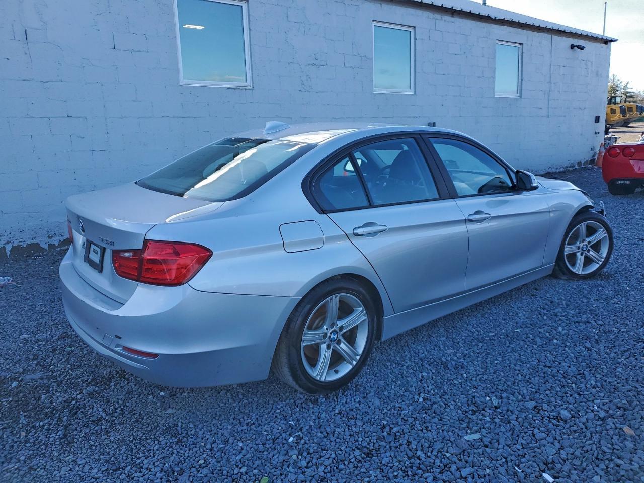 2013 BMW 3 SERIES