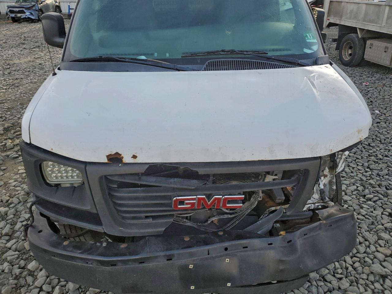 2013 GMC Savana