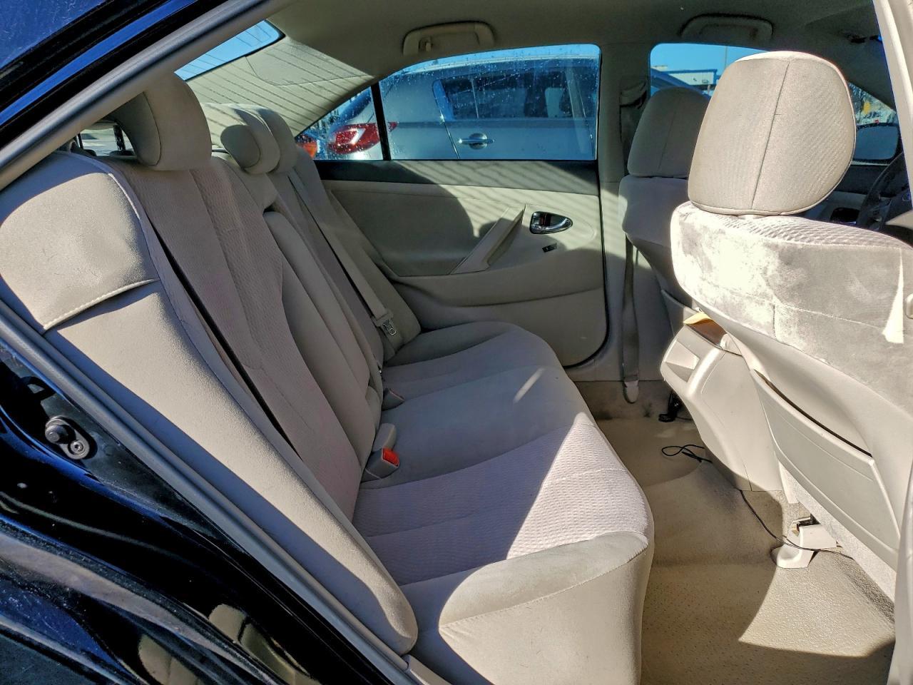 2011 TOYOTA CAMRY