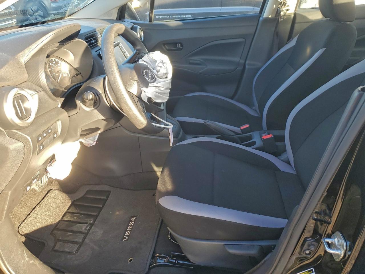 2025 NISSAN VERSA