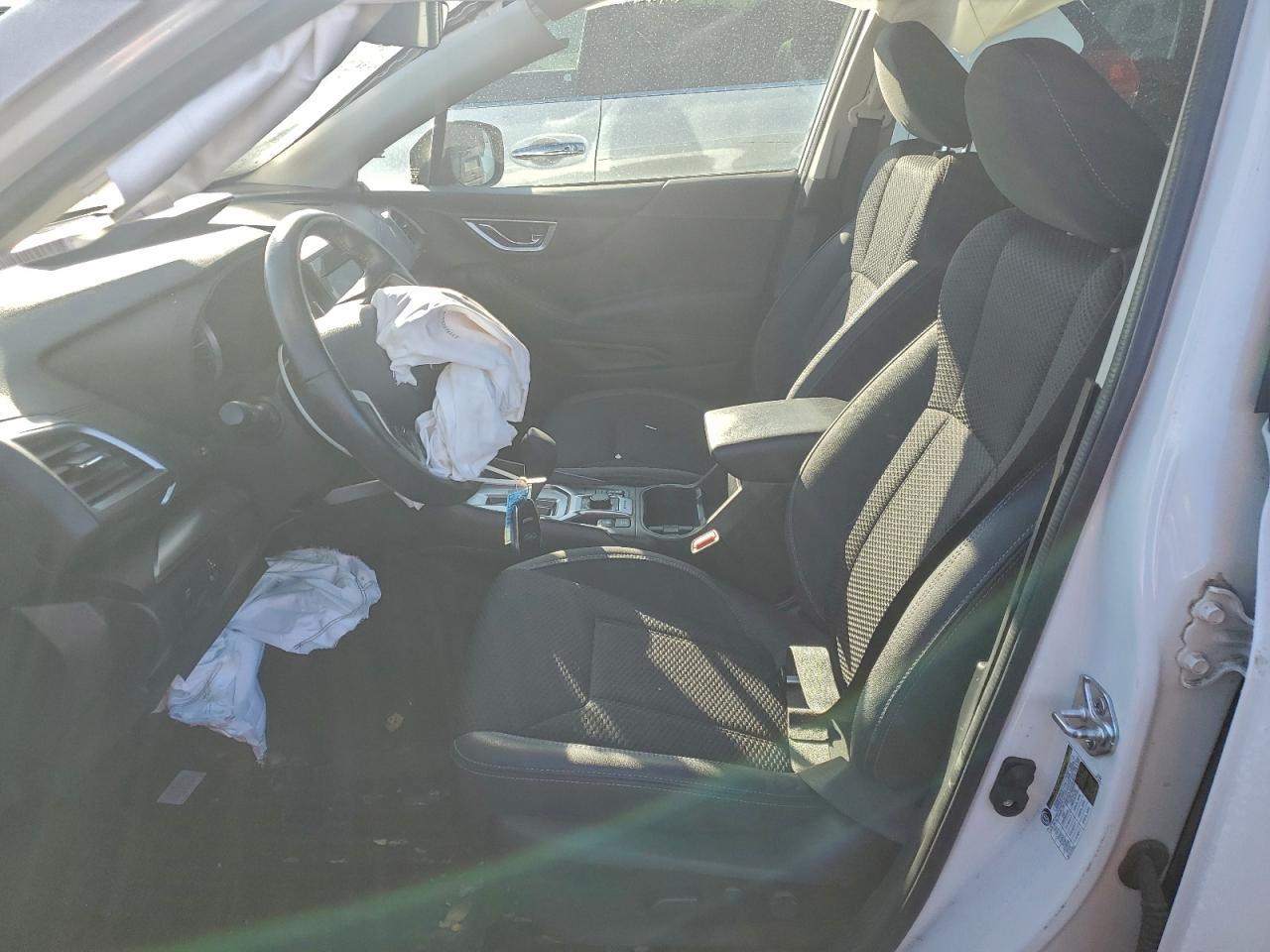 2022 SUBARU FORESTER