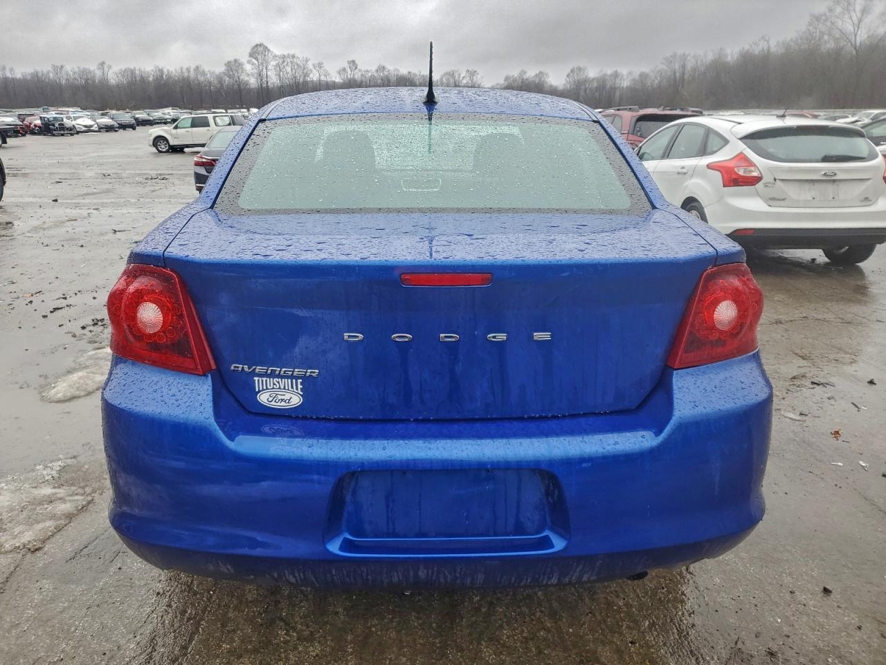 2013 DODGE Avenger