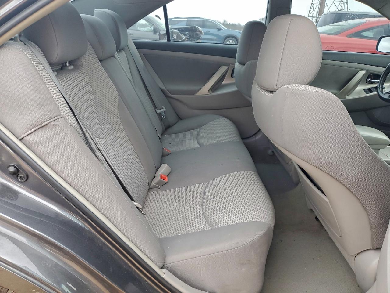 2011 TOYOTA CAMRY