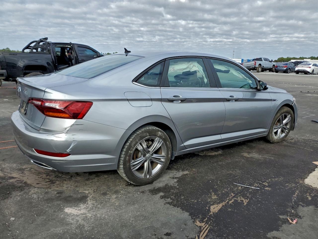 2019 VOLKSWAGEN JETTA