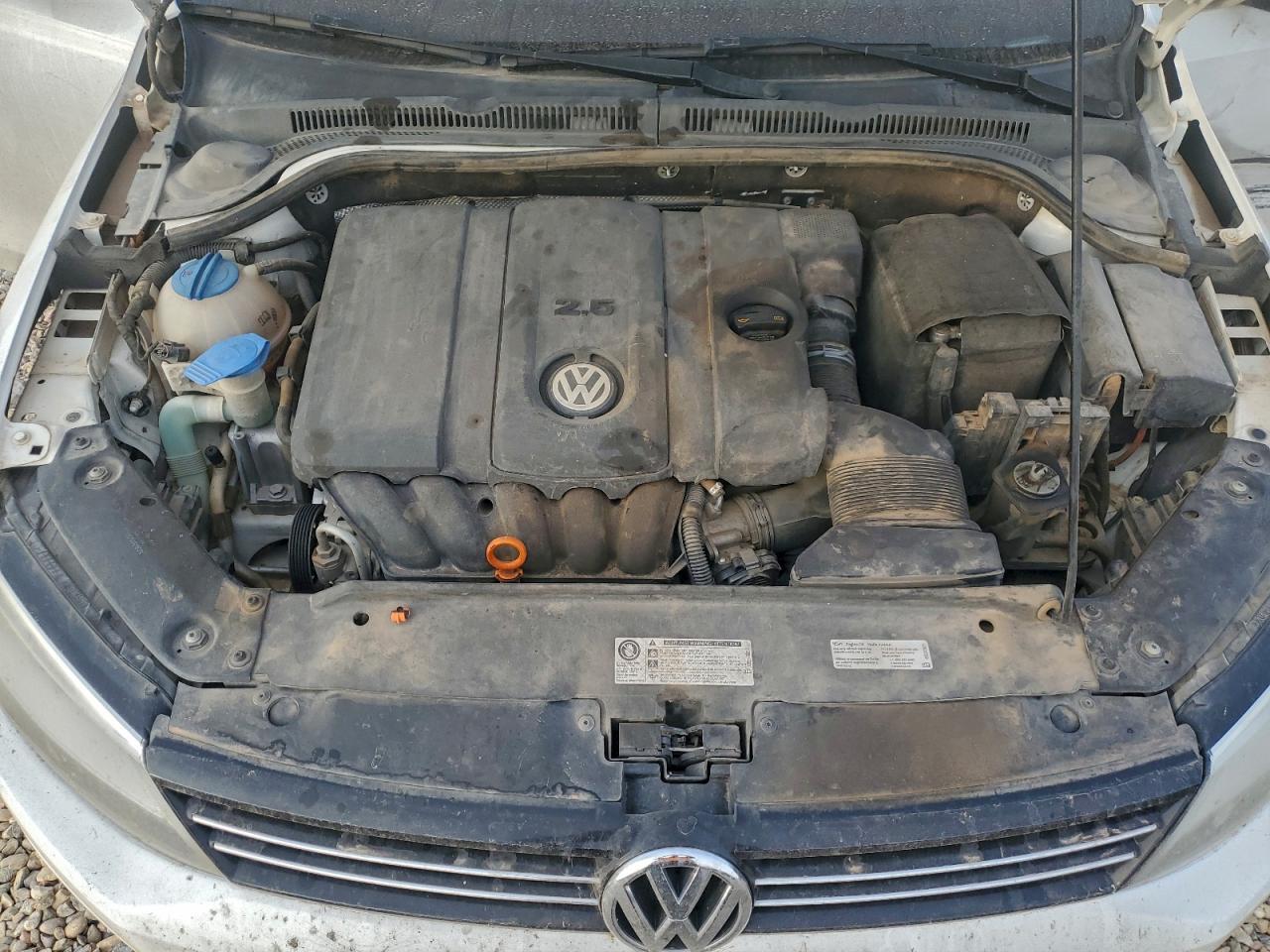 2013 VOLKSWAGEN JETTA