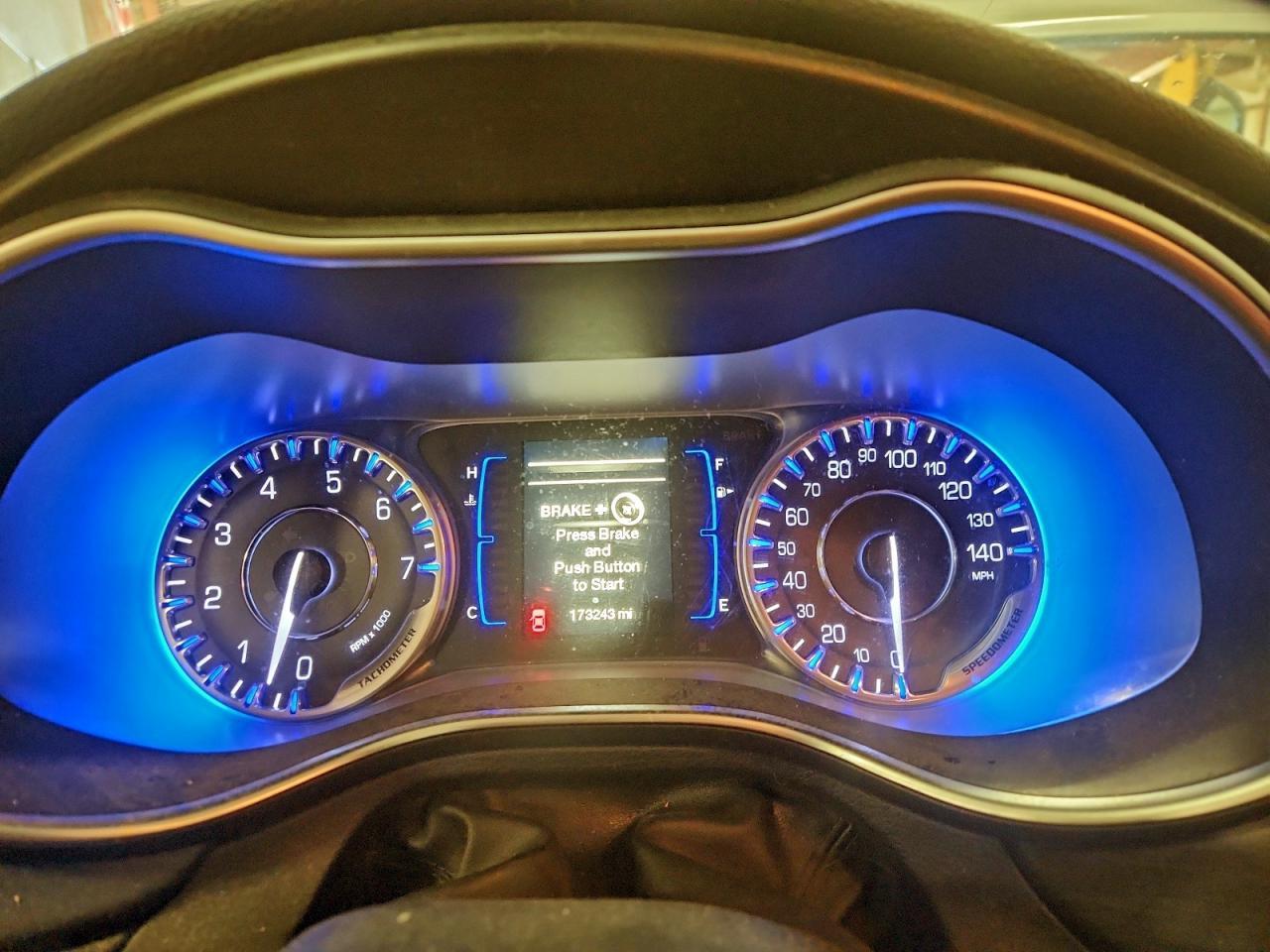 2015 CHRYSLER 200