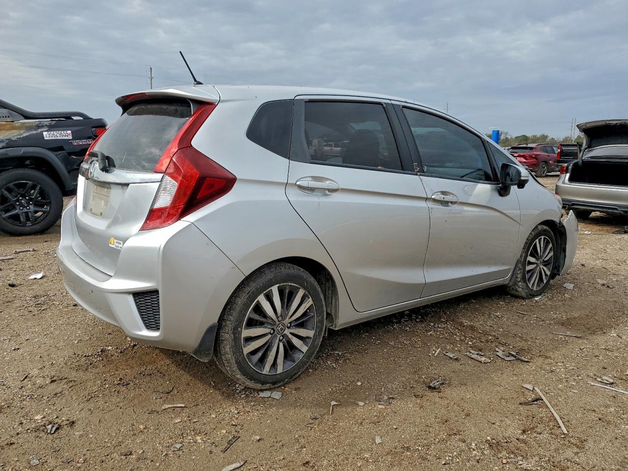 2016 HONDA FIT
