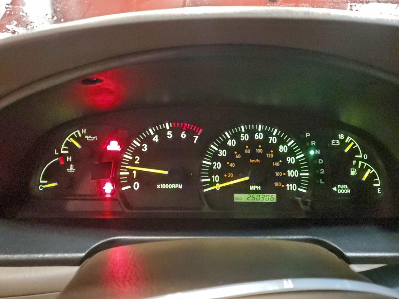 2004 TOYOTA TUNDRA