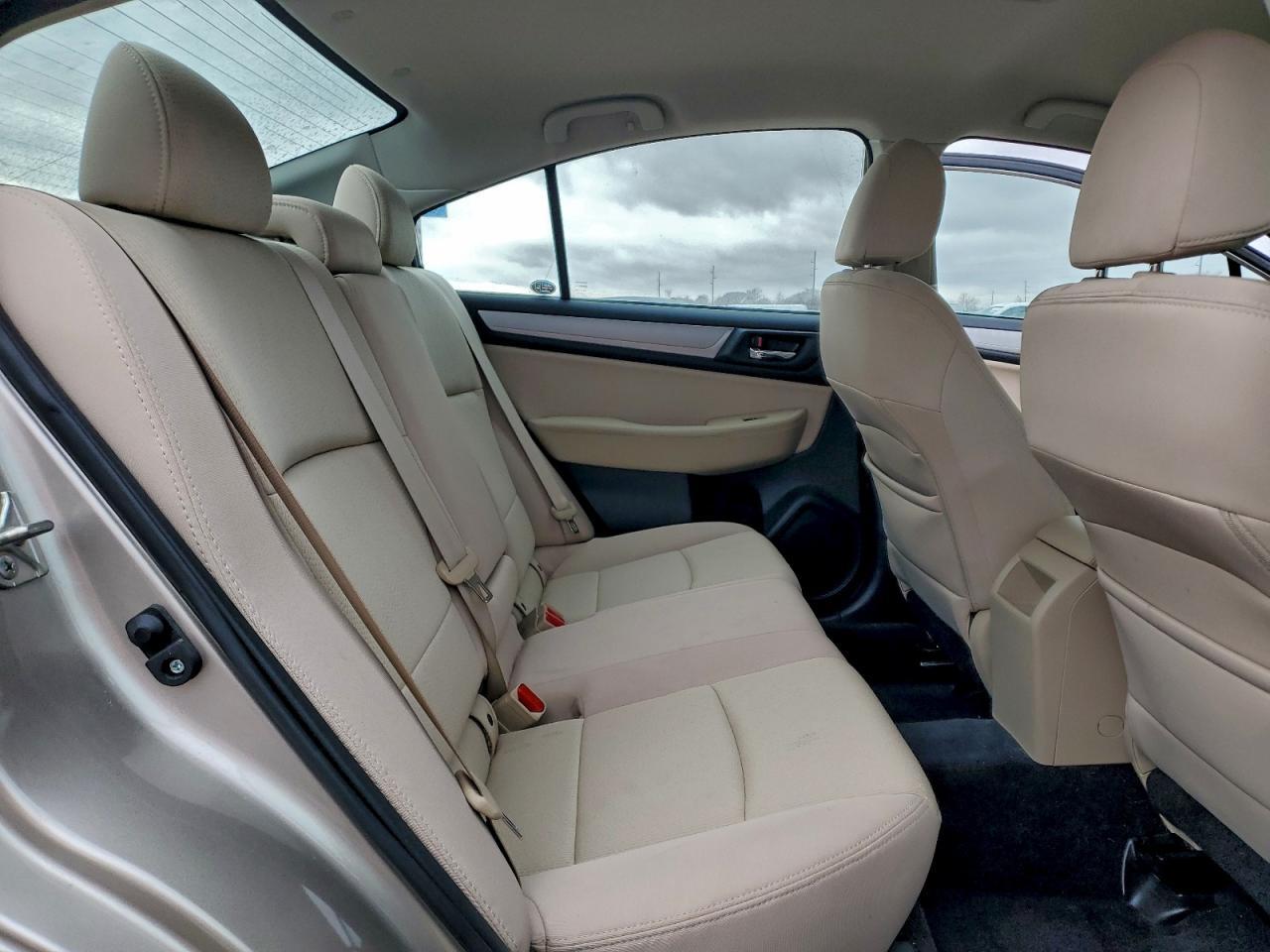 2015 SUBARU Legacy