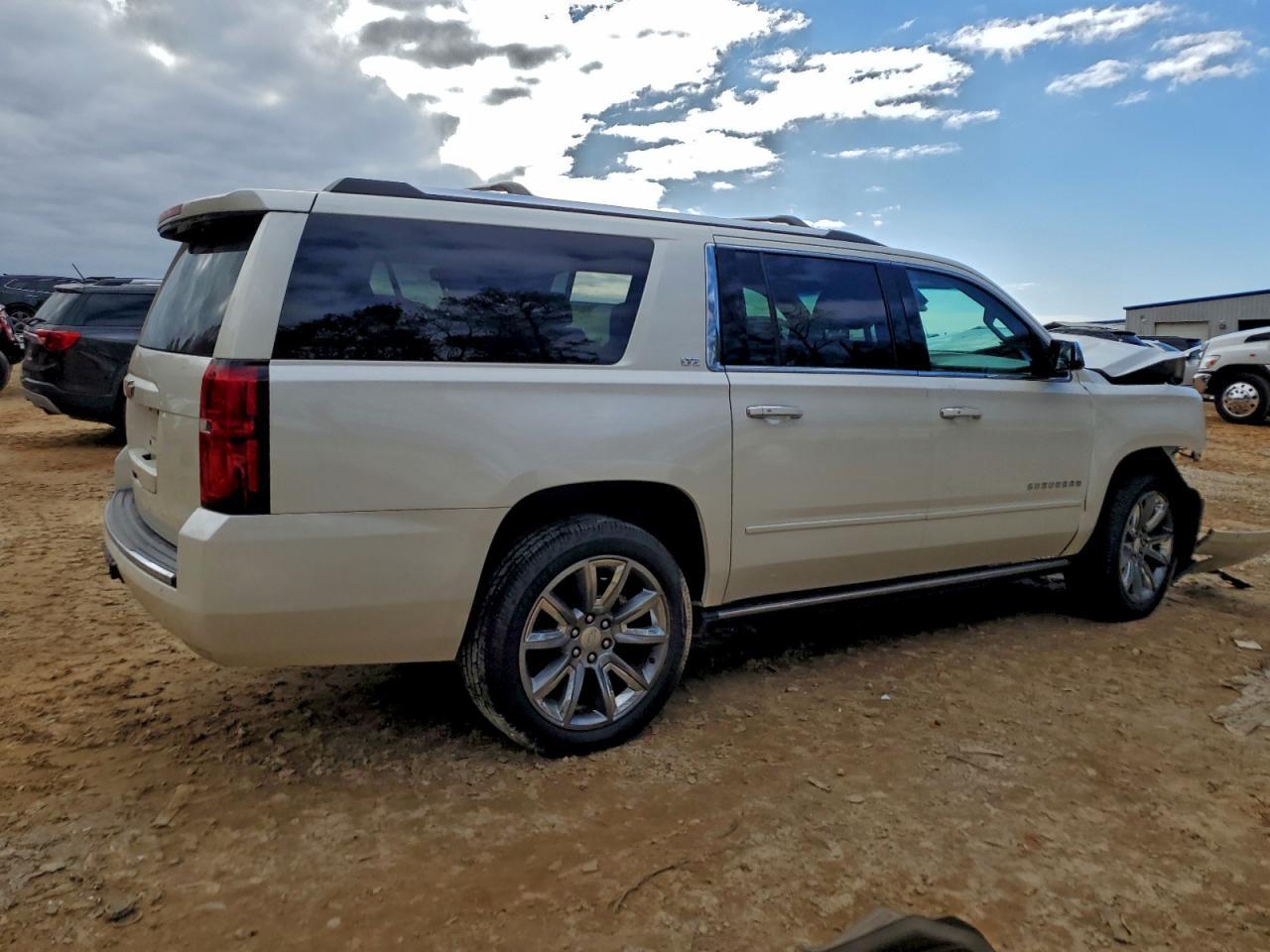 2015 CHEVROLET Suburban