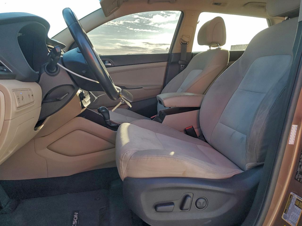 2017 HYUNDAI TUCSON