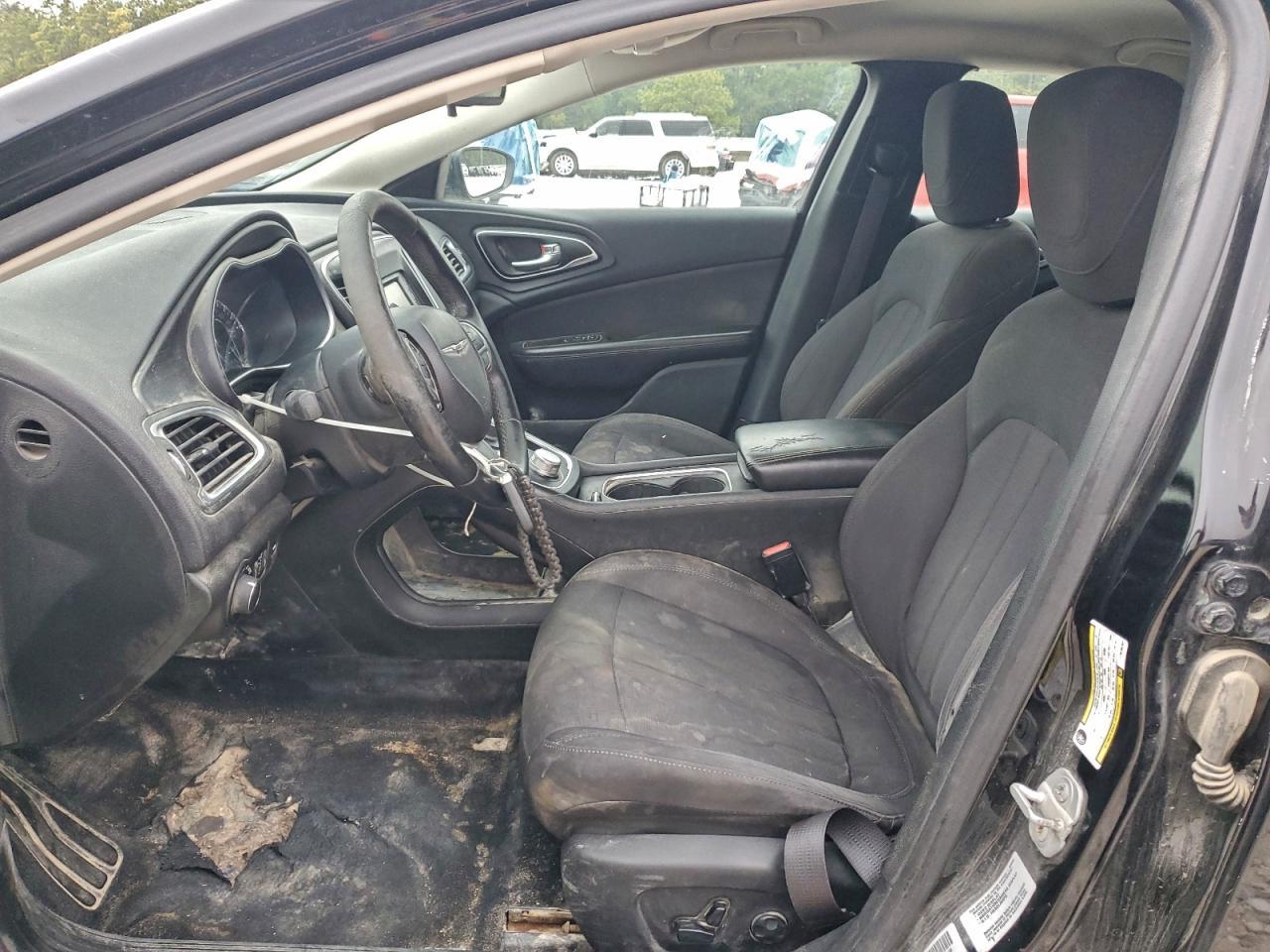 2015 CHRYSLER 200