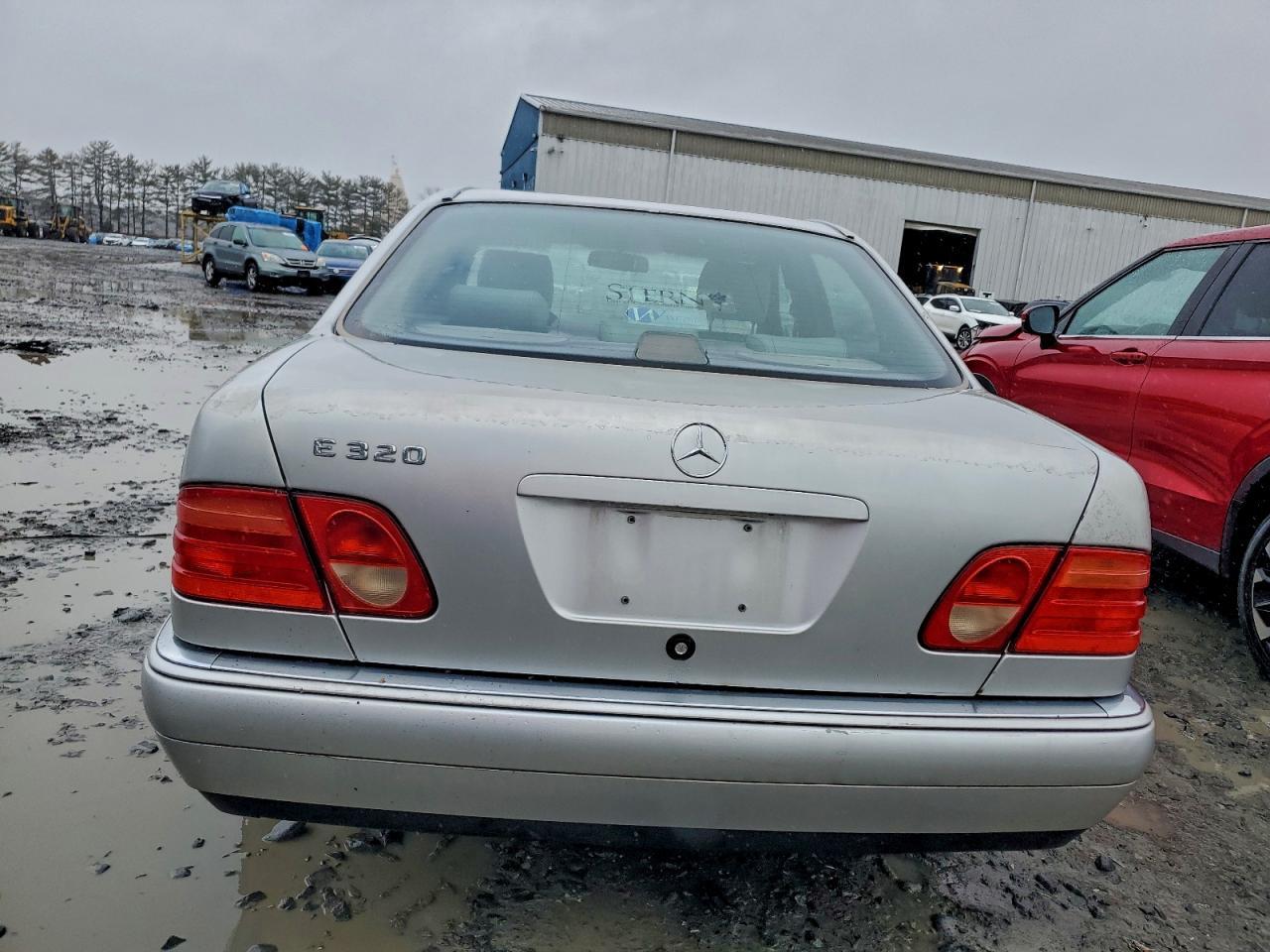 1998 MERCEDES-BENZ E-Class