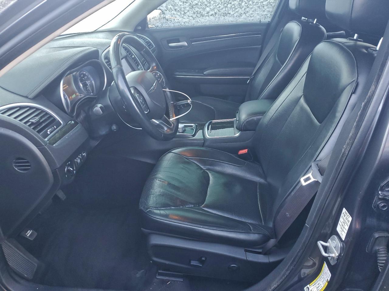 2016 CHRYSLER 300