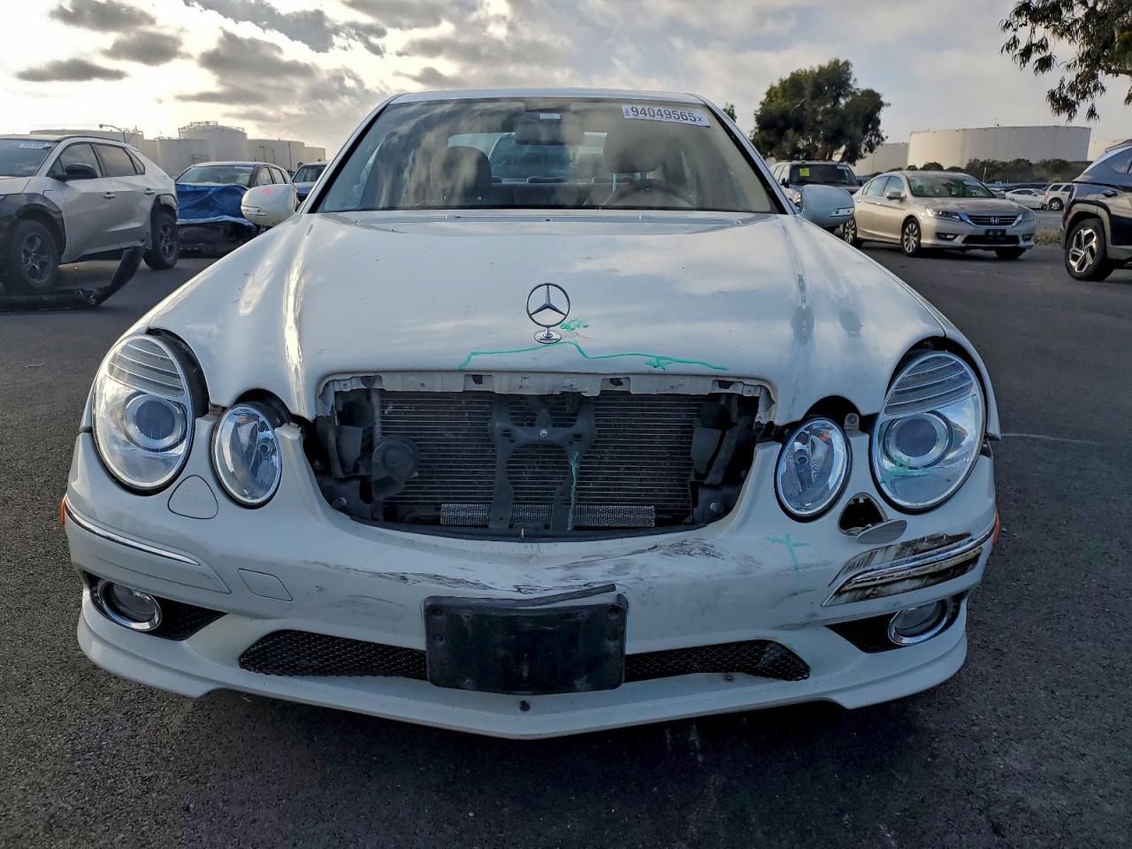 2009 MERCEDES-BENZ E-Class