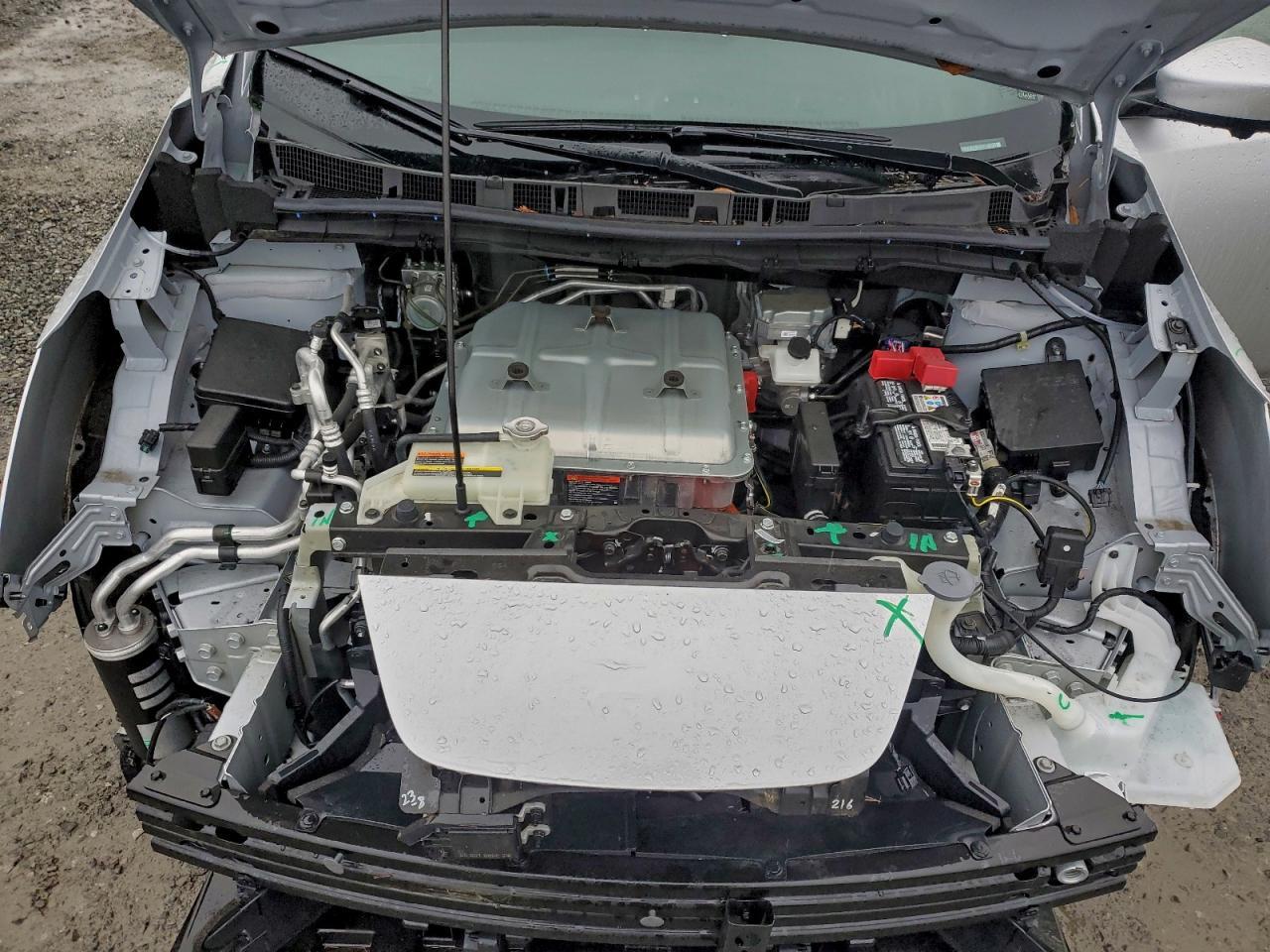 2025 NISSAN LEAF