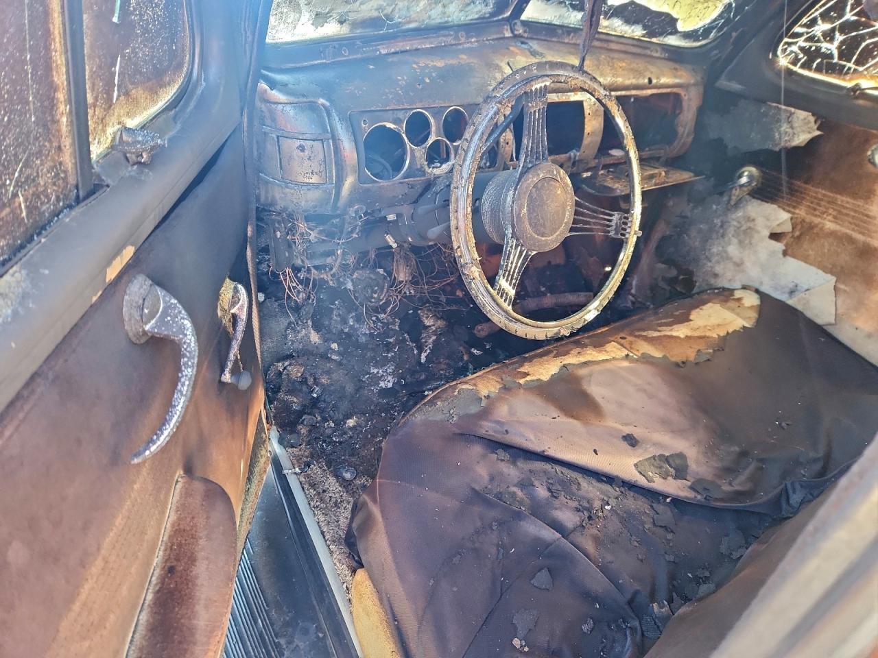 1940 FORD Deluxe