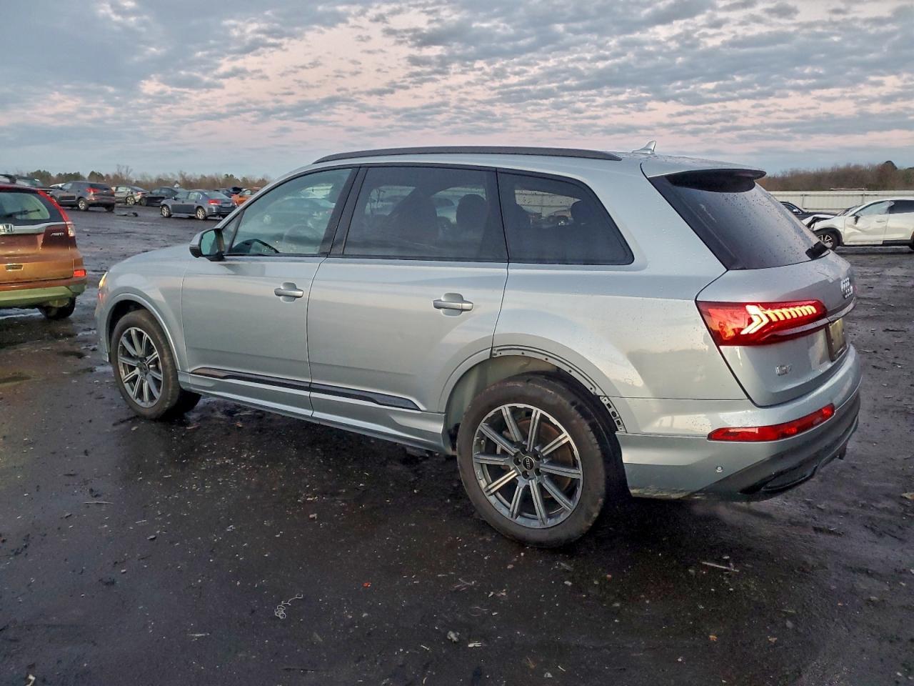 2024 AUDI Q7